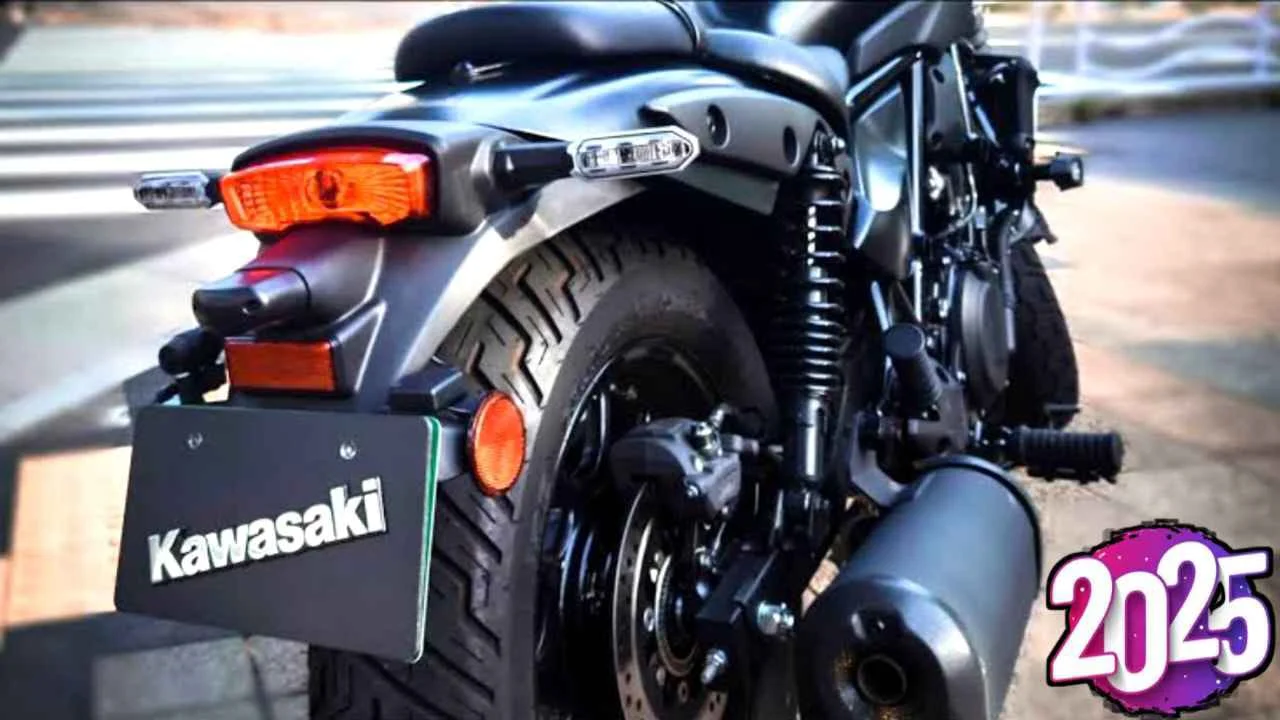 Kawasaki Eliminator 2025 Launched: A Stylish 451cc Cruiser That Beats Royal Enfield in Power and Comfort!